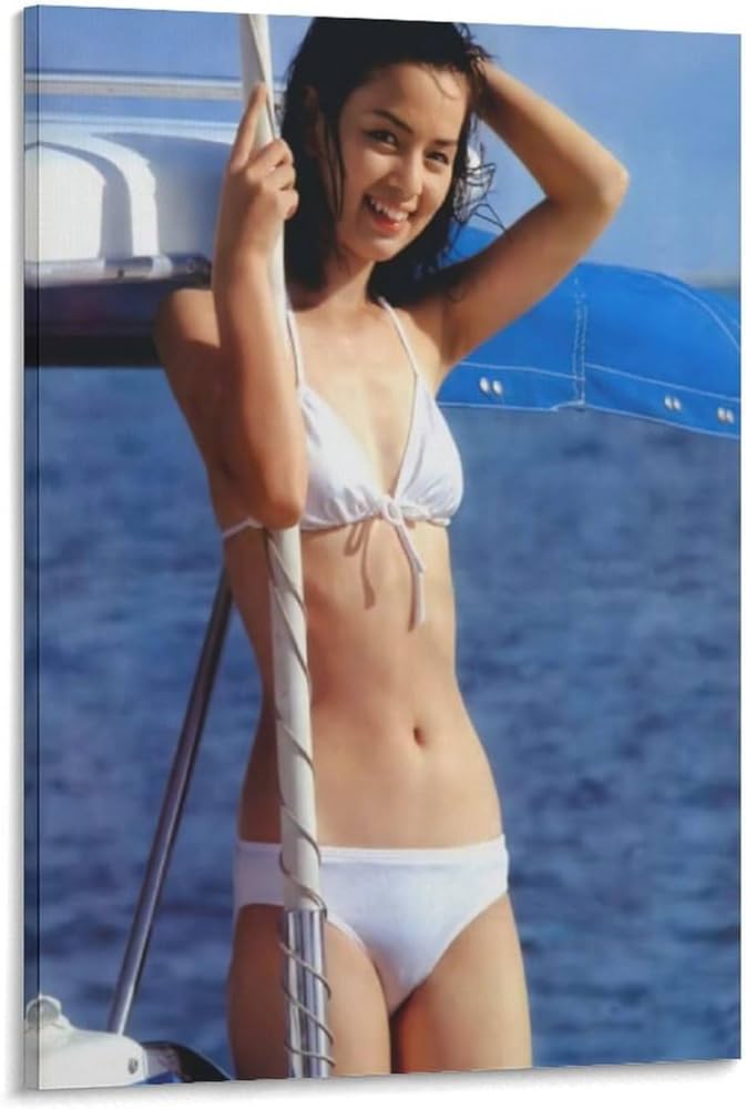 Amazon.co.jp: 岡田奈々 女優 歌手若い頃 レトロ 水着3 ポスター 印刷